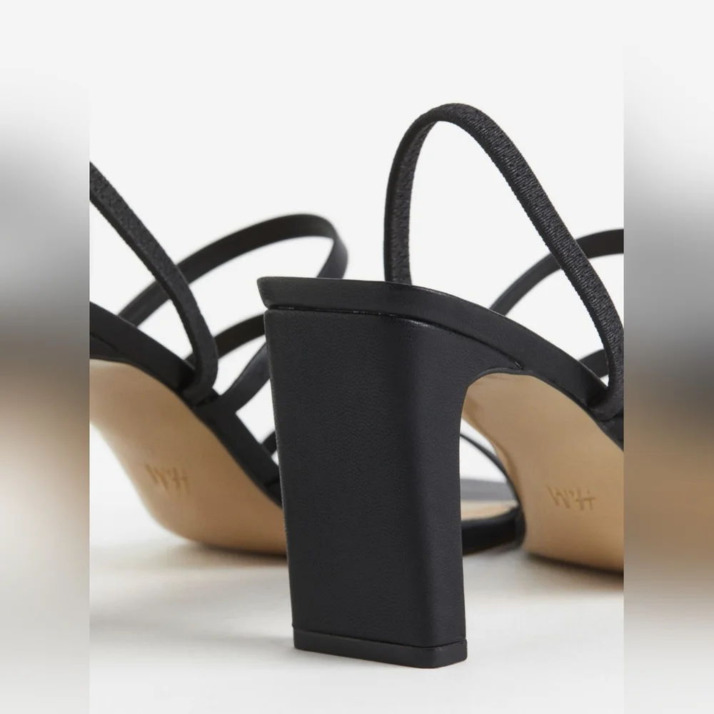 H&M Heels NWT Size 9 Black Cream Square Toes Classic Office Business